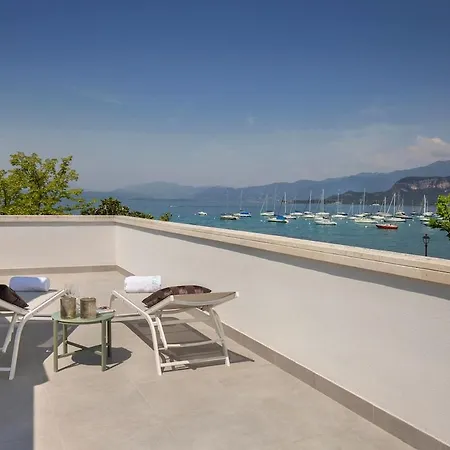 Yachting Lakefront Garda Bardolino