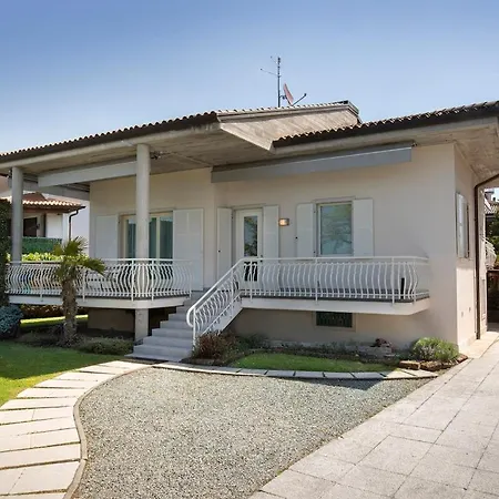 Vila Yachting Lakefront Bardolino