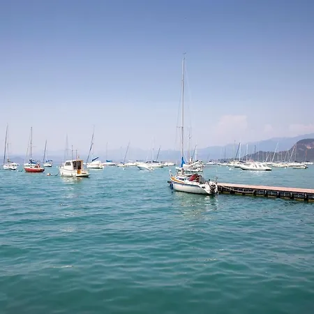 Vila Yachting Lakefront Bardolino